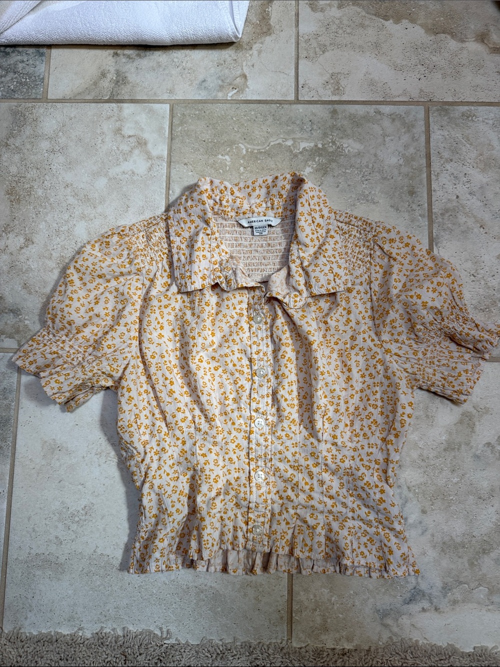 American Eagle Outfitters Cream Top with Yellow Floral Print